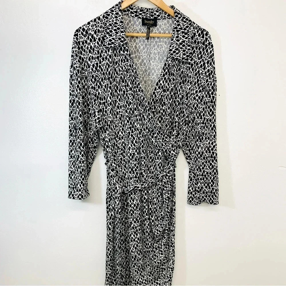 Laundry Shelli Segal Dress 10 Black White Print Knee Length‎ Stretch Career